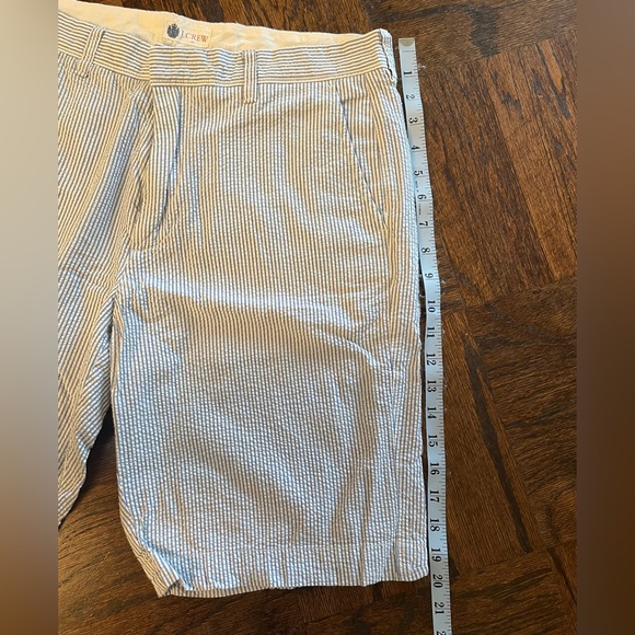 J. Crew Seersucker Striped Shorts Men’s 33 Blue/ White Like New - Picture 4 of 5